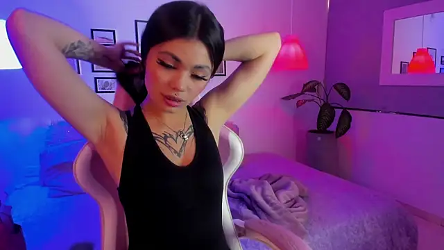 Snapshot of Evaa_rosee_ chatting on October 15, 2025, 12:16 pm Evaa rosee online show from October 15, 2025, 12:16 pm