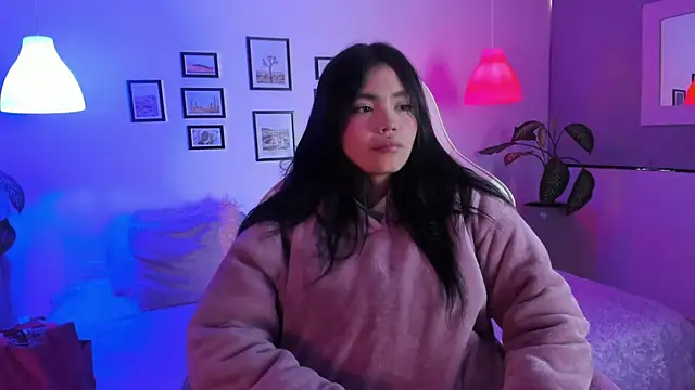 Snapshot of Evaa_rosee_ chatting on October 16, 2025, 11:44 am Evaa rosee online show from October 16, 2025, 11:44 am