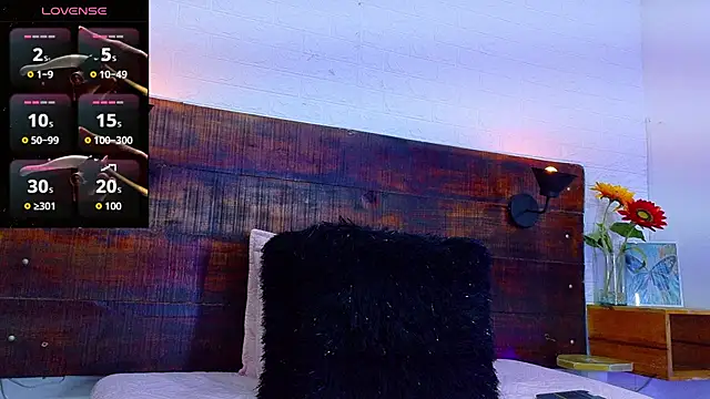 JhosuaVega online show from September 21, 2025, 2:02 am