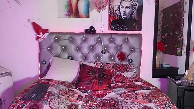 xxKamadevaxx online show from November 28, 2025, 12:30 pm