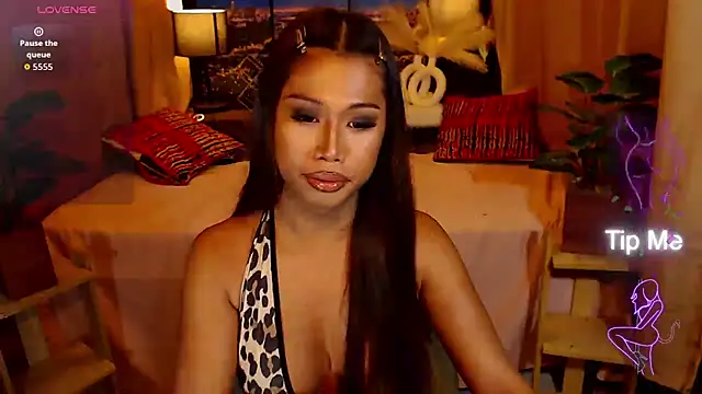 Snapshot of XGoddessOfSatisfactionxX chatting on July 5, 2026, 11:12 pm XGoddessOfSatisfactionxX online show from July 5, 2026, 11:12 pm