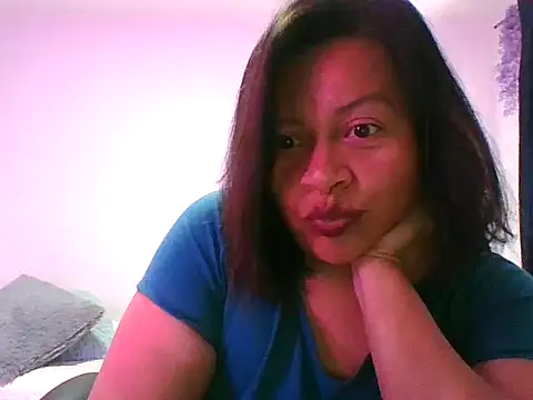 adri89-g online show from September 20, 2025, 2:29 pm