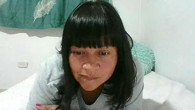adri89-g online show from January 18, 2026, 12:14 am