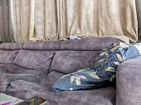 Alexis21821 online show from April 1, 2026, 8:26 am