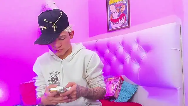 EL VENEZOLANO 22CM online show from December 15, 2025, 7:12 am