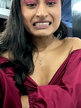 Michelle Narvaez online show from December 21, 2025, 3:13 am