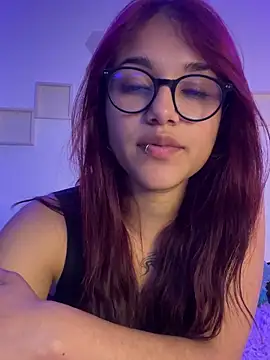 Daliila 11 online show from November 13, 2025, 2:43 am