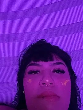 valentinahevanly online show from October 22, 2025, 3:29 am