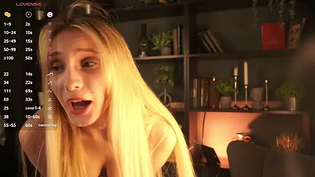 ellliefrost online show from September 24, 2025, 1:25 pm