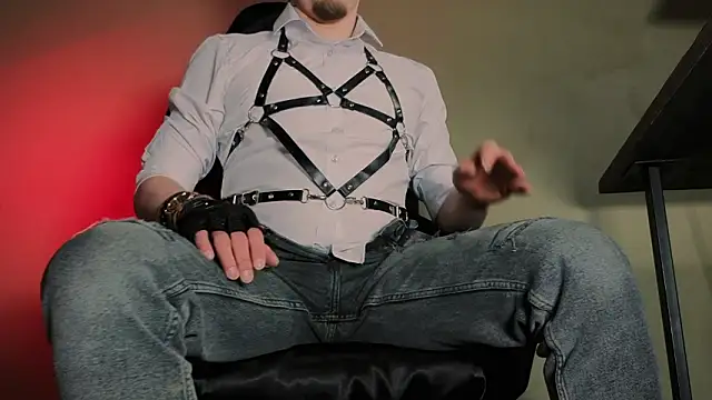 Snapshot of Vincent_Hardman chatting on February 11, 2026, 8:14 pm Vincent Hardman online show from February 11, 2026, 8:14 pm