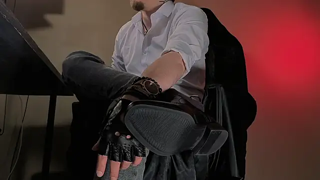 Snapshot of Vincent_Hardman chatting on February 14, 2026, 8:05 pm Vincent Hardman online show from February 14, 2026, 8:05 pm