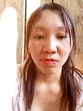 bonnie-00 online show from May 13, 2026, 10:56 am