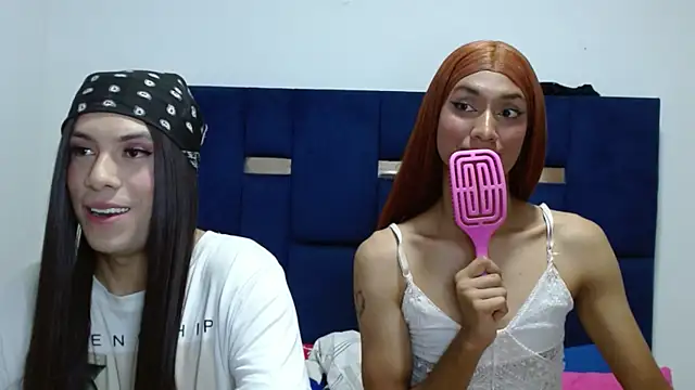 PinkLuna LolaBloom online show from May 15, 2026, 11:12 pm