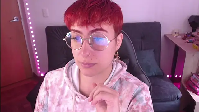 Snapshot of Miacatsito3 chatting on October 9, 2025, 5:00 pm Miacatsito3 online show from October 9, 2025, 5:00 pm