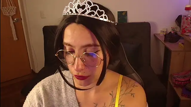 Snapshot of Miacatsito3 chatting on October 30, 2025, 1:18 am Miacatsito3 online show from October 30, 2025, 1:18 am