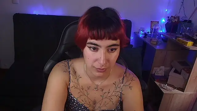 Miacatsito3 online show from March 24, 2026, 9:09 pm