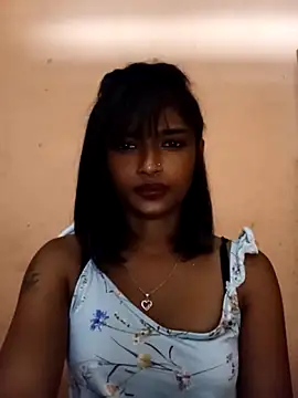 Snapshot of Alexia_holbert chatting on April 1, 2026, 6:25 am Alexia holbert online show from April 1, 2026, 6:25 am