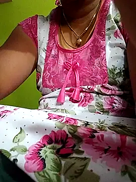 Snapshot of TAMI_KAYAL chatting on October 1, 2025, 9:48 am TAMI KAYAL online show from October 1, 2025, 9:48 am