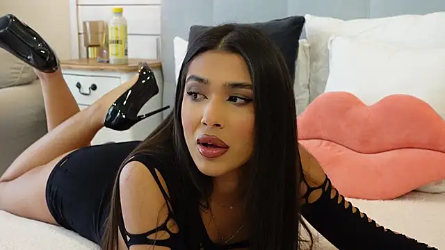 MyaMuse online show from October 20, 2025, 9:54 am