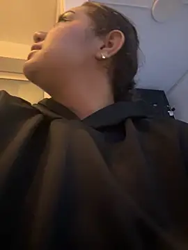 Snapshot of SienaWild chatting on October 25, 2025, 3:36 am SienaWild online show from October 25, 2025, 3:36 am