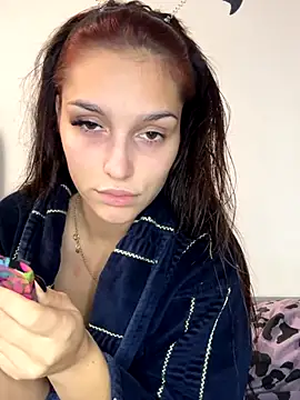 Snapshot of EllaBlowy chatting on October 3, 2025, 9:39 am EllaBlowy online show from October 3, 2025, 9:39 am