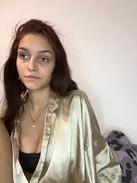 Snapshot of EllaBlowy chatting on October 9, 2025, 8:34 am EllaBlowy online show from October 9, 2025, 8:34 am