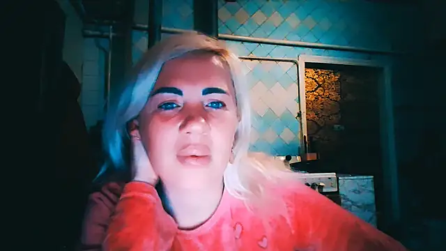 Snapshot of EmmaCat_ chatting on May 30, 2026, 7:44 pm EmmaCat online show from May 30, 2026, 7:44 pm
