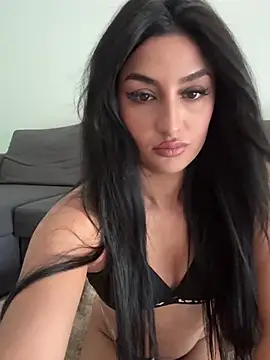 Mia spicyy online show from July 9, 2026, 8:40 am