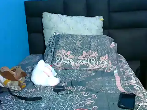 Snapshot of BlondieBitch chatting on March 2, 2026, 5:20 pm BlondieBitch online show from March 2, 2026, 5:20 pm