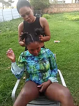 Snapshot of BlondieBitch chatting on March 27, 2026, 3:23 pm BlondieBitch online show from March 27, 2026, 3:23 pm