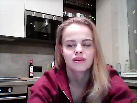 Snapshot of Zeliona chatting on September 22, 2025, 7:05 pm Zeliona online show from September 22, 2025, 7:05 pm