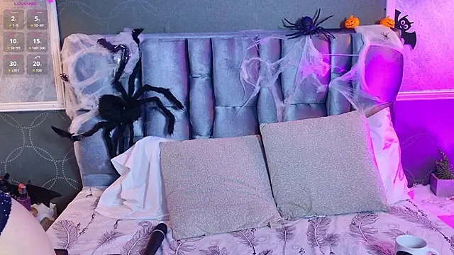 BlairJones  online show from October 30, 2025, 1:56 pm