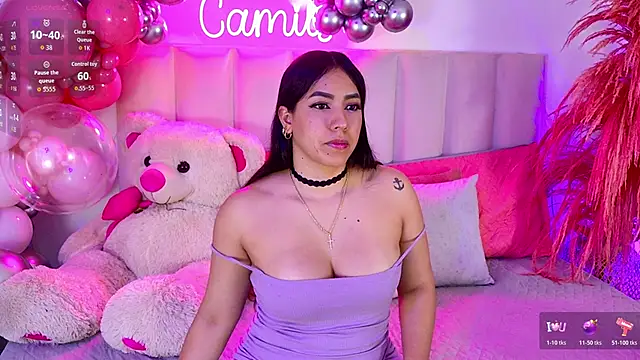 sofiawalker online show from October 22, 2025, 7:02 pm