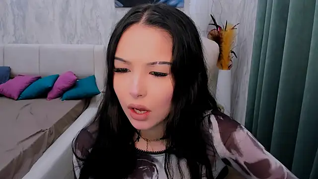 ElizabethParkk online show from October 13, 2025, 8:25 am