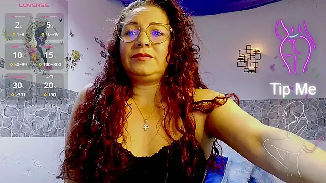 Snapshot of zamy_x chatting on October 8, 2025, 12:41 am zamy x online show from October 8, 2025, 12:41 am