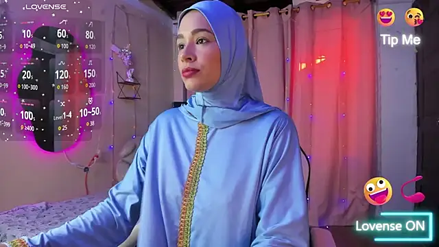 ShanaJamil online show from December 18, 2025, 12:11 pm