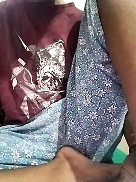 Snapshot of Rapunzal chatting on October 24, 2025, 6:59 pm Rapunzal online show from October 24, 2025, 6:59 pm