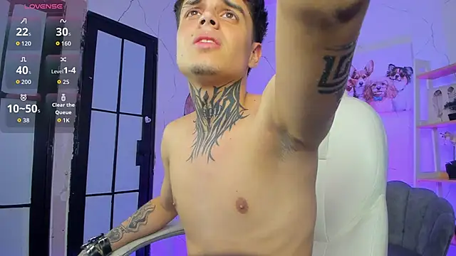 Declan-Fox online show from November 8, 2025, 4:34 am