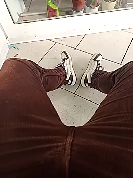 fullystroked online show from October 30, 2025, 12:17 pm