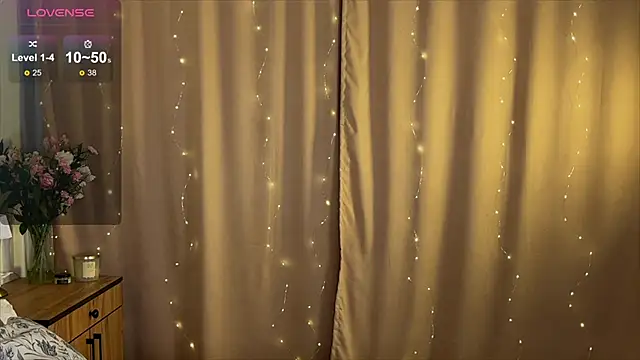 Snapshot of Amelia_Ray_ chatting on December 19, 2025, 5:47 am Amelia Ray online show from December 19, 2025, 5:47 am