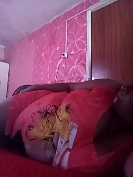 Rosabela04 online show from February 11, 2026, 3:28 pm