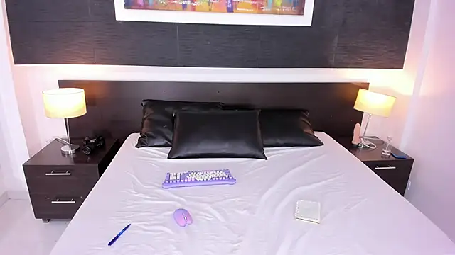 CherryPosse online show from November 6, 2025, 3:29 am