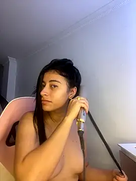 Snapshot of Isabella_Montoya chatting on October 7, 2025, 2:25 pm Isabella Montoya online show from October 7, 2025, 2:25 pm