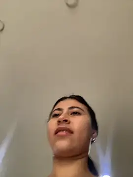 Snapshot of Isabella_Montoya chatting on October 15, 2025, 1:44 pm Isabella Montoya online show from October 15, 2025, 1:44 pm