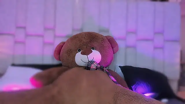  GigiDoll  online show from October 17, 2025, 11:57 am