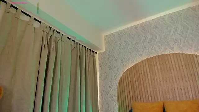 Sophiie Belle online show from September 14, 2025, 11:59 pm