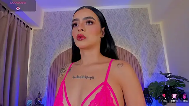 Sophiie Belle online show from October 10, 2025, 2:49 pm