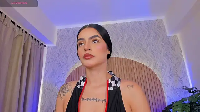 Sophiie Belle online show from October 17, 2025, 1:14 pm