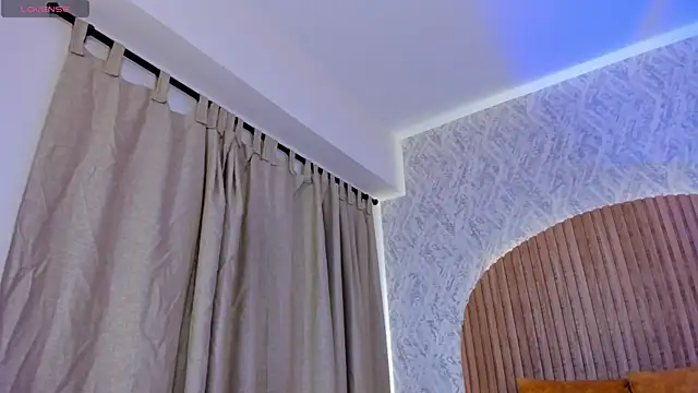 Sophiie Belle online show from November 5, 2025, 2:17 pm