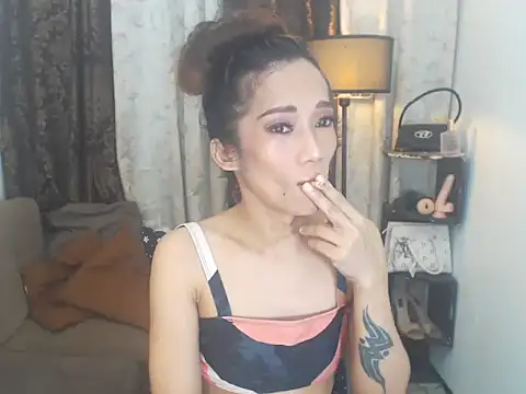 lobbysweetfuckerx online show from September 13, 2025, 9:14 pm